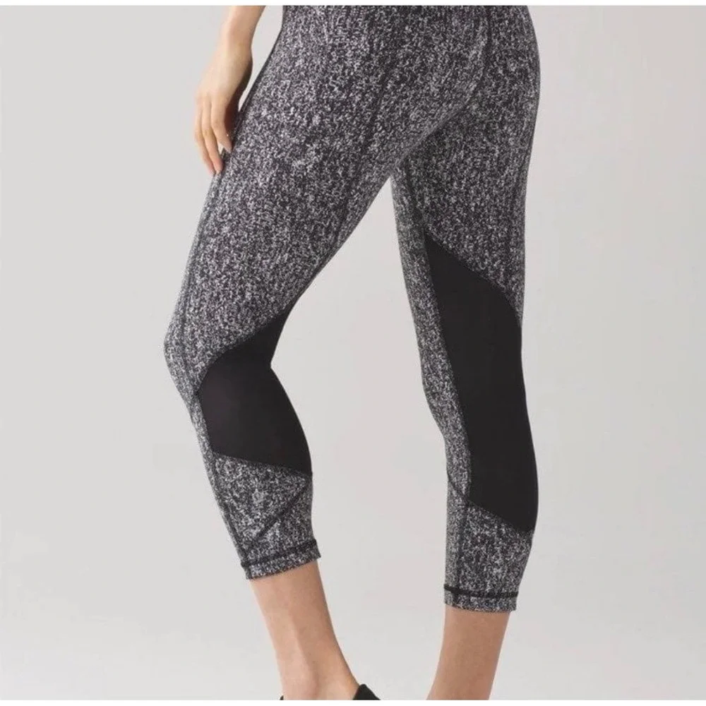 Lululemon Align High Rise Crop Leggings Black White Speckle Mesh Panel Size‎ 6